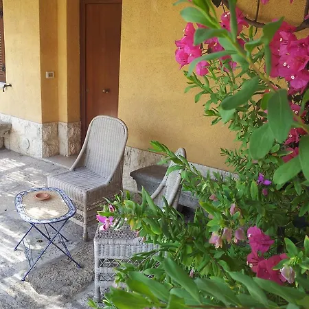 Carcano Appartement Trani